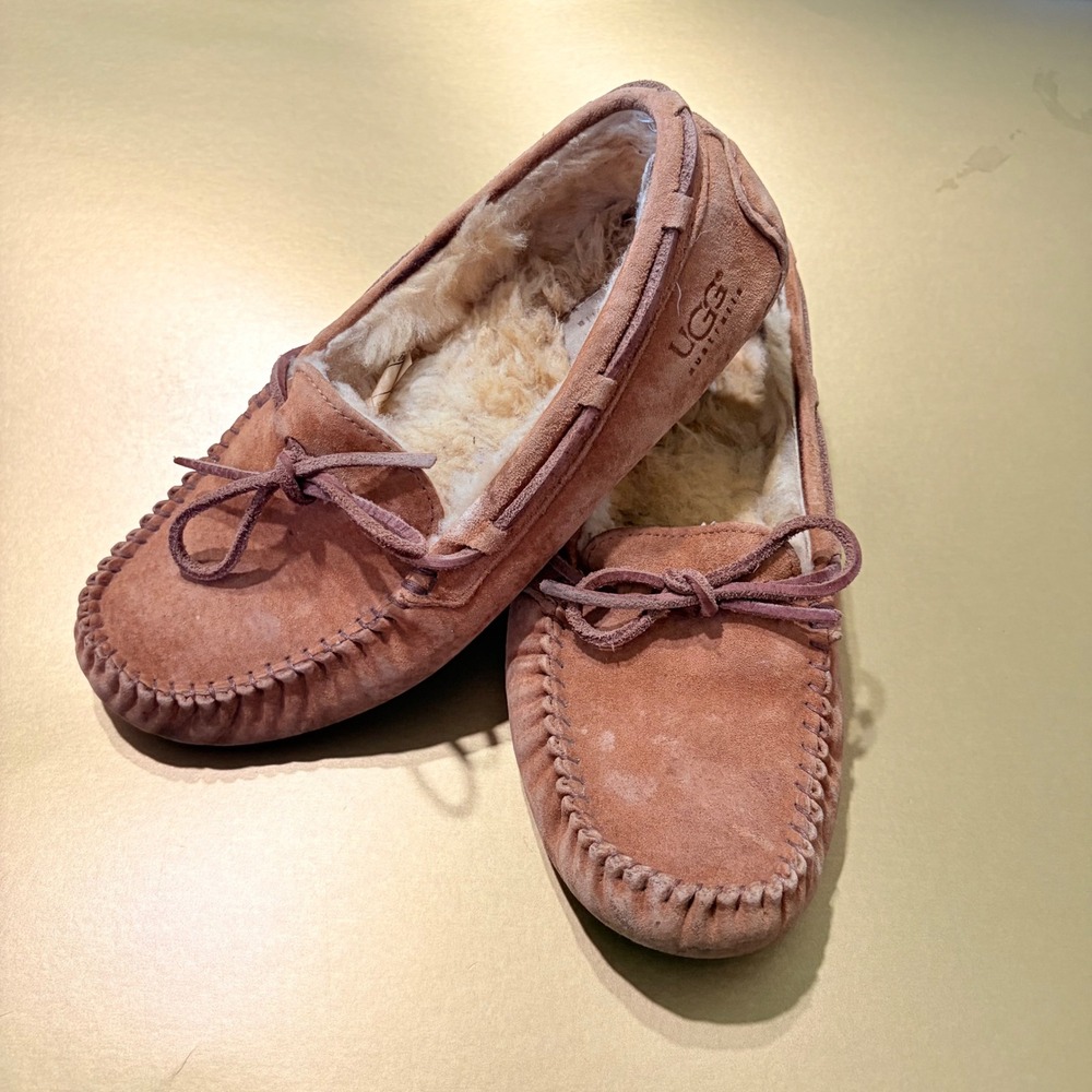 UGG Australia Dakota Chestnut Suede Sheepskin Lined Moccasin Slippers Womens 7